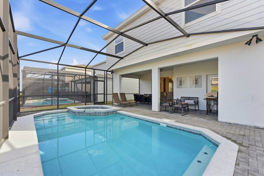 6BR Themed Home w/ Pool Windsor Island