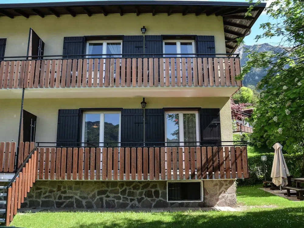 Renovated Apartment With Lake View, Swimming Pool, Wifi, in Val di Ledro