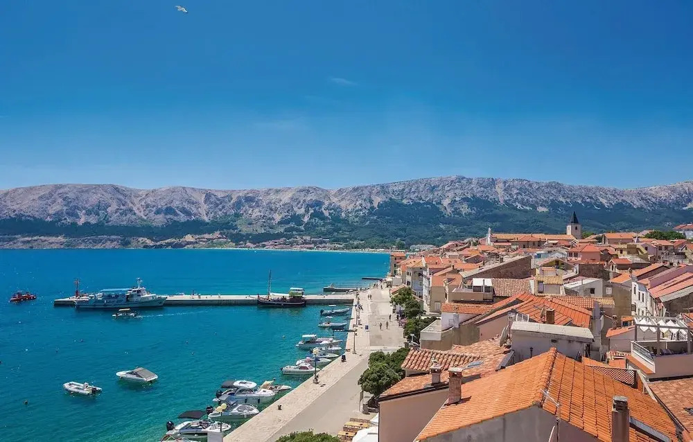 Stunning Apartment in Baska With Outdoor Swimming Pool, Wifi and 2 Bedrooms