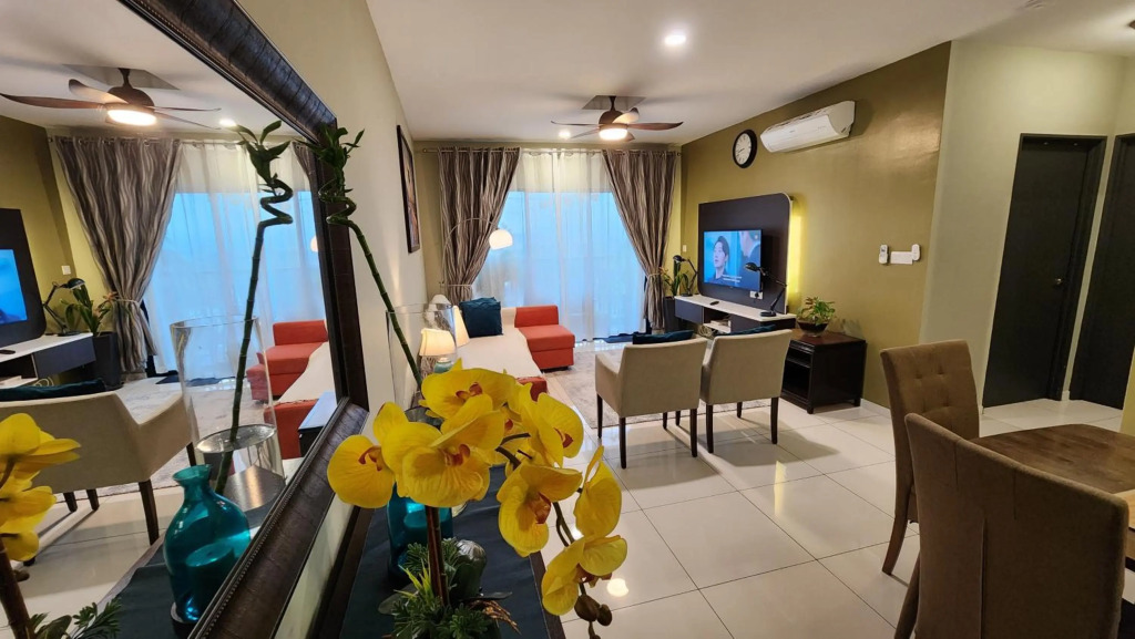Aldridge Residence Tropical Suite - EMIRA