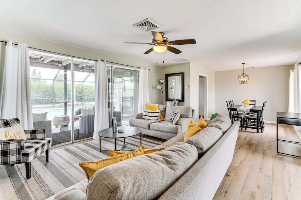 4 Mi to Dtwn Cape Coral: Home w/ Pool & Patio