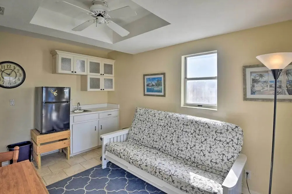 Sunny Florida Home w/ Decks & View, Steps to Beach