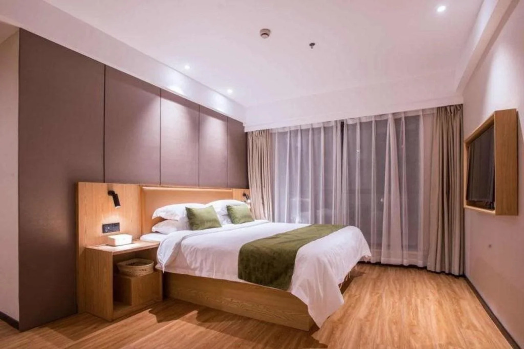 GreenTree Inn Nantong Railway Station Express hote