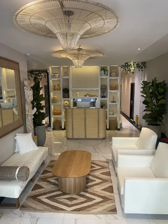 Moet Medellin Hotel