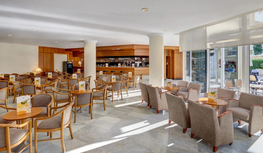 Hipotels Bahía Grande Aparthotel