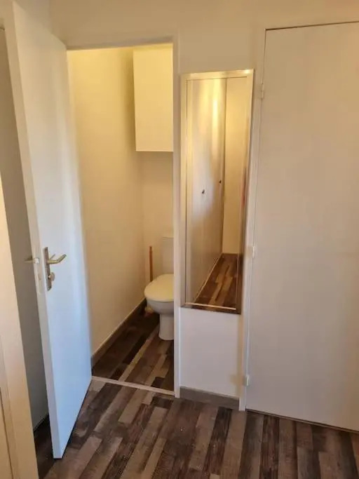 Appartement tout confort entierement renove piscine wifi parking