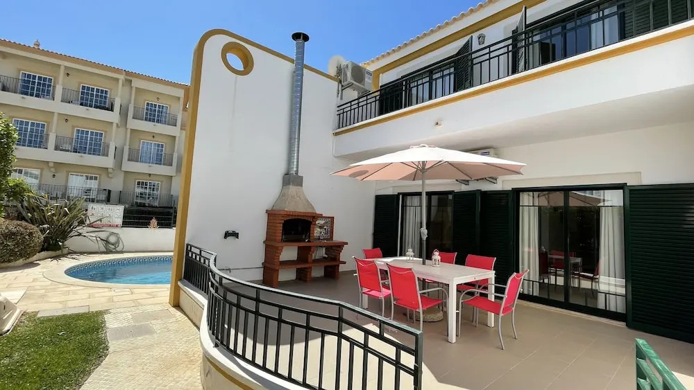 Noly - Shared Pool - 8 Guests - Albufeira