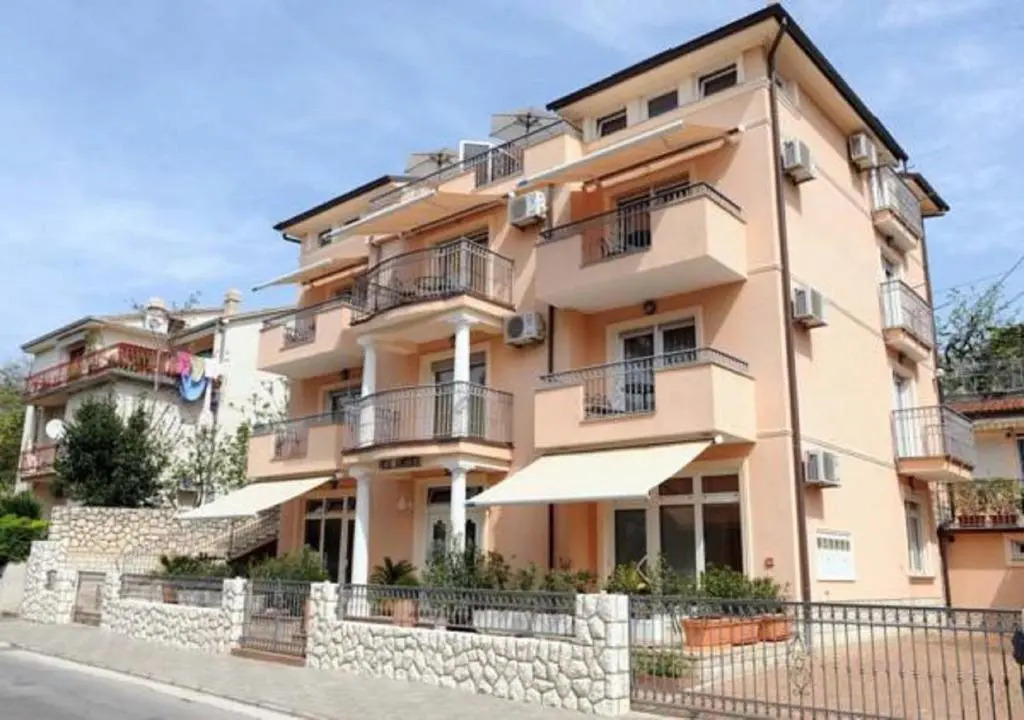 Amfora Apartments