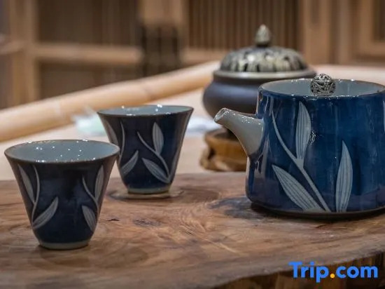 Wuzhen Moxun Qiao Qingshe