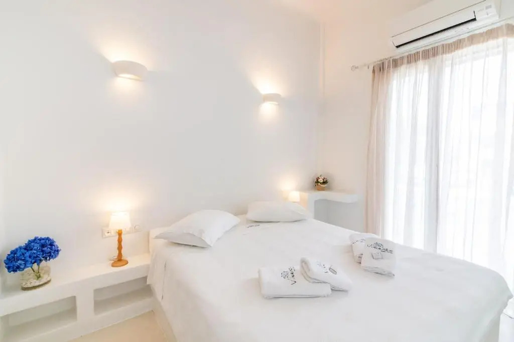 Vincenzo Family Rooms