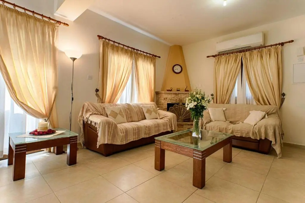 Villa Tsikkos Dio