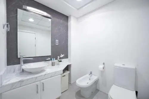 2BR ON PALM JUMEIRAH SHORELINE 20 - With Beach Access & a Complimentary Golf