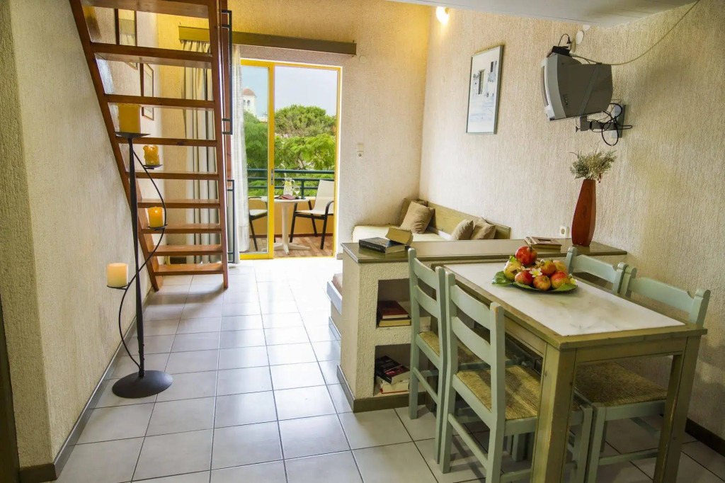 Lycasti Maisonettes