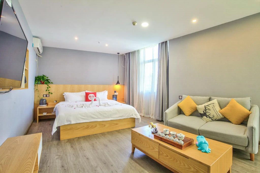 Elan Inn Ningbo Lianfeng Business School