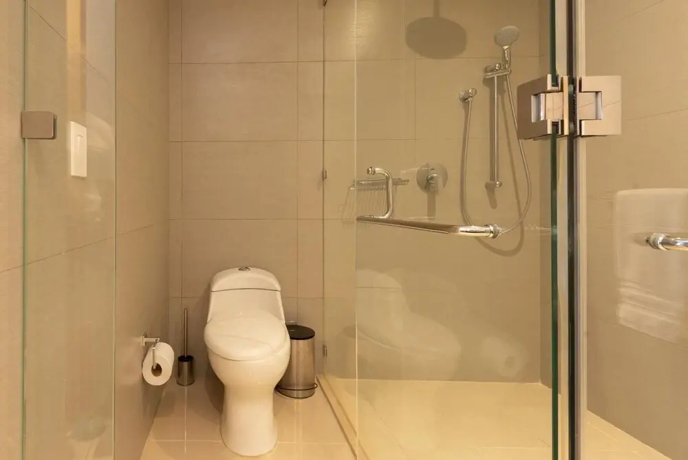 Luxe 1BR Apt With Amazing Water and City Views 2801