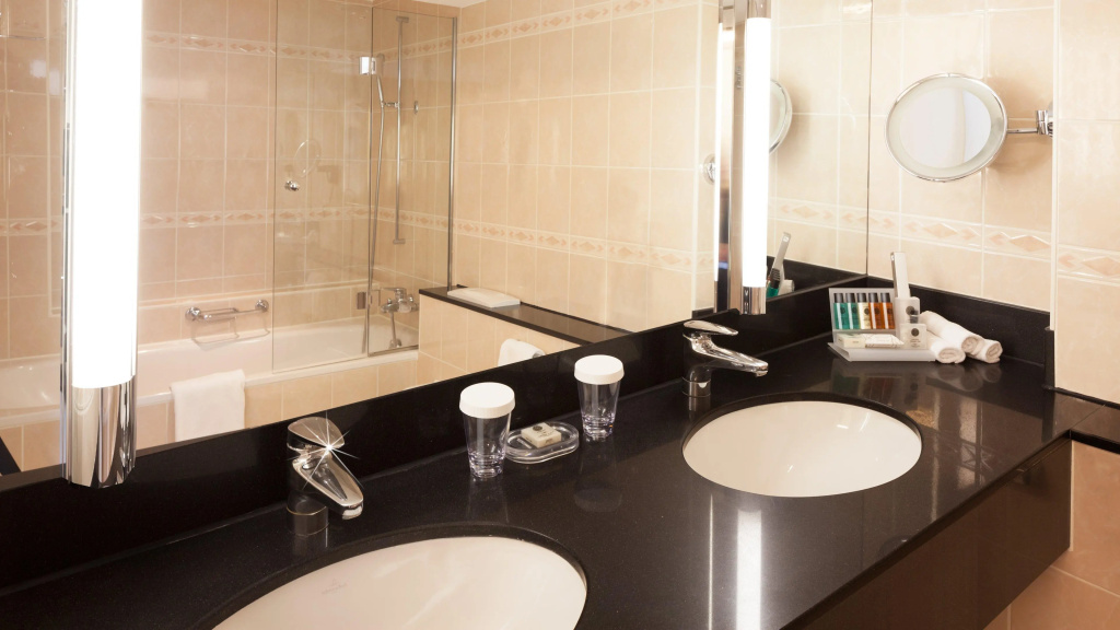 Crowne Plaza Zürich by IHG