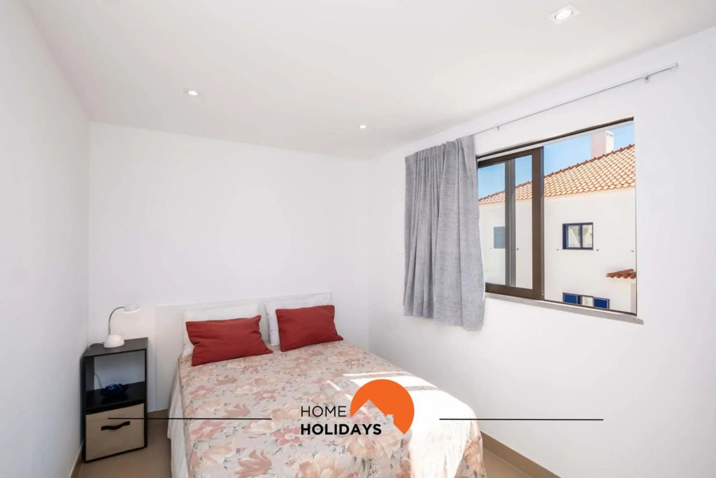 #029 Oura Village Apartment Pool & Nightlife