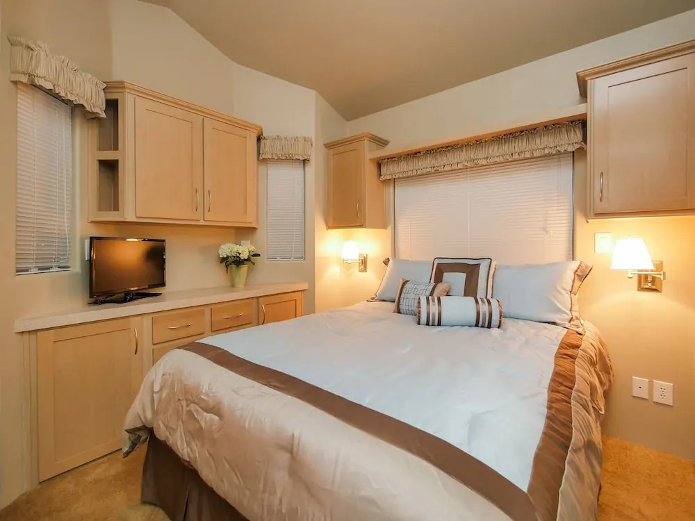 The Cottages at Golden Village Palms RV Resort