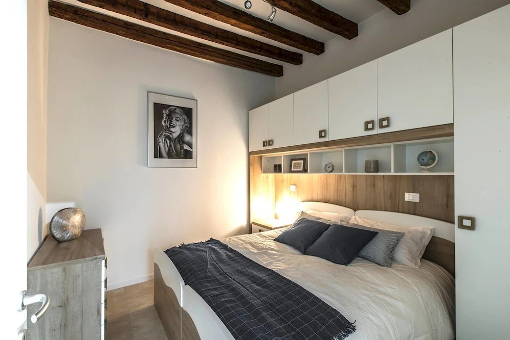 Cà Rezzonico Apartment R&R