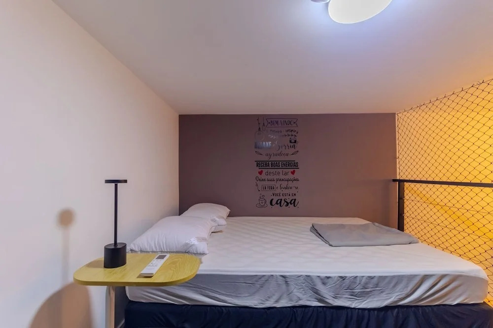 Studio com Academia a 700 m da Esta o da Lapa