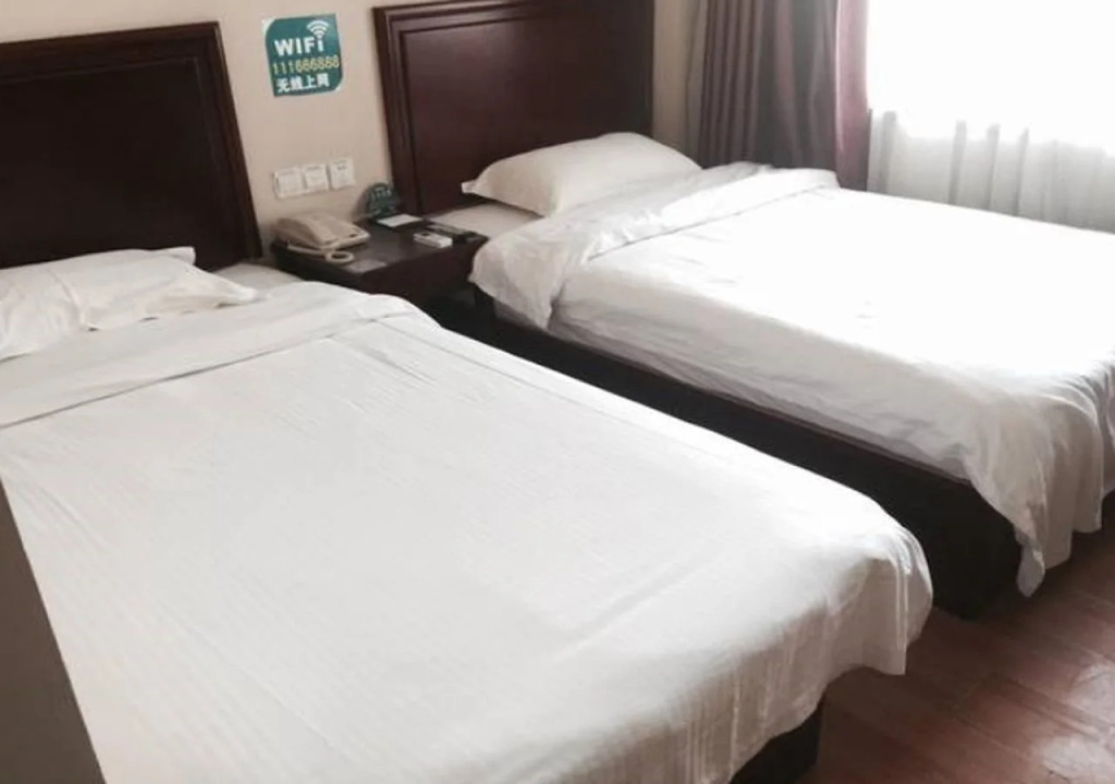 GreenTree Inn Lanzhou Zhongchuan Airport Commerce Street Express Hotel