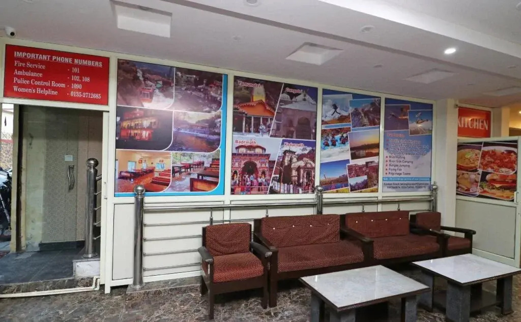 Hotel Raj Palace By OYO Rooms