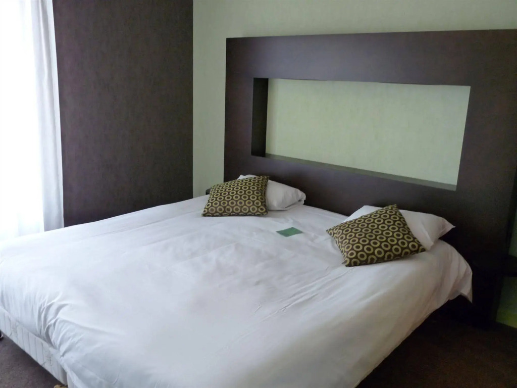 Logis Golfe Hotel