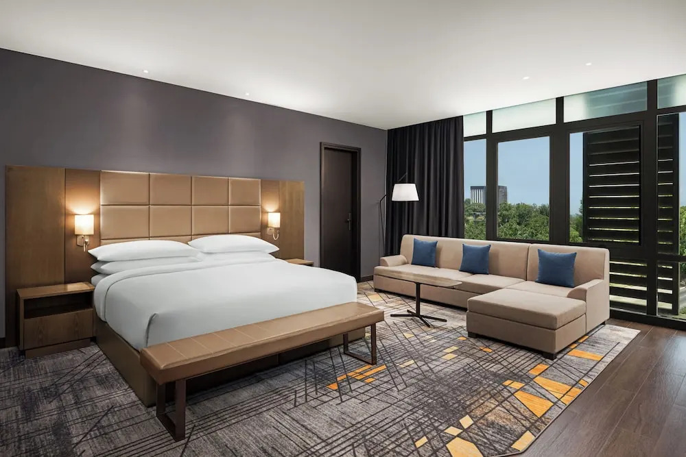 Four Points® by Sheraton Accra Airport Hotel
