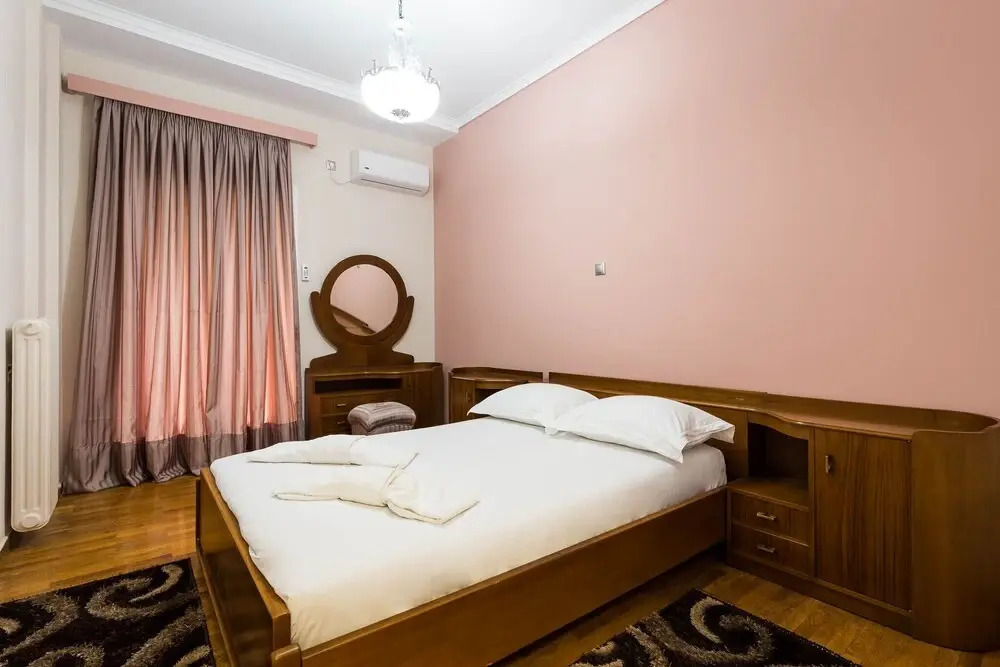 Three Bedrooms Apartment Under Acropolis