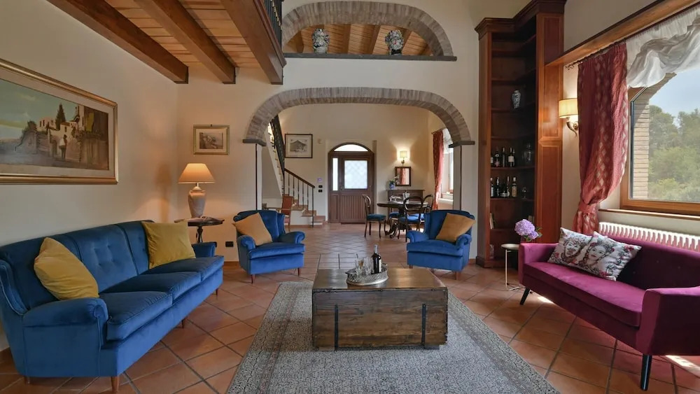 VILLA BIDDIZZA 10, Emma Villas