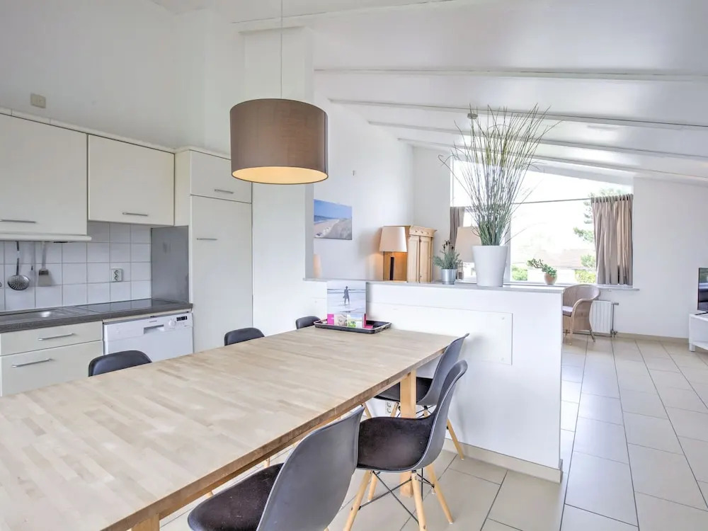 Peaceful Holiday Home in Kamperland With Private Garden