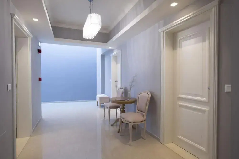 VK Luxury Suites With Private Parking