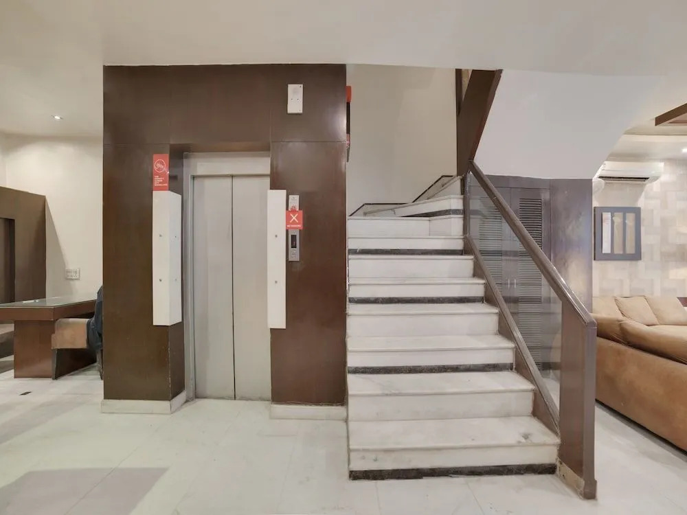 OYO 29752 Hotel Copper