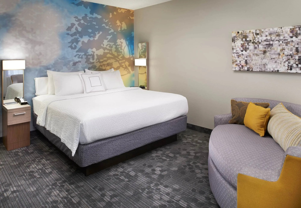 Courtyard by Marriott Cincinnati-Covington