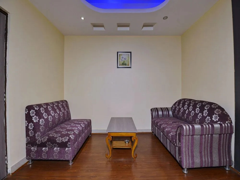 Sunrise Inn by OYO Rooms