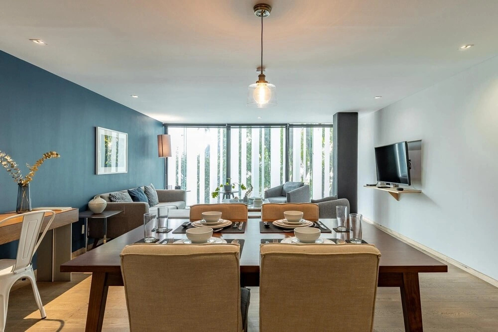 Casai Executive 1BR Oasis With Kitchen Private Balcony
