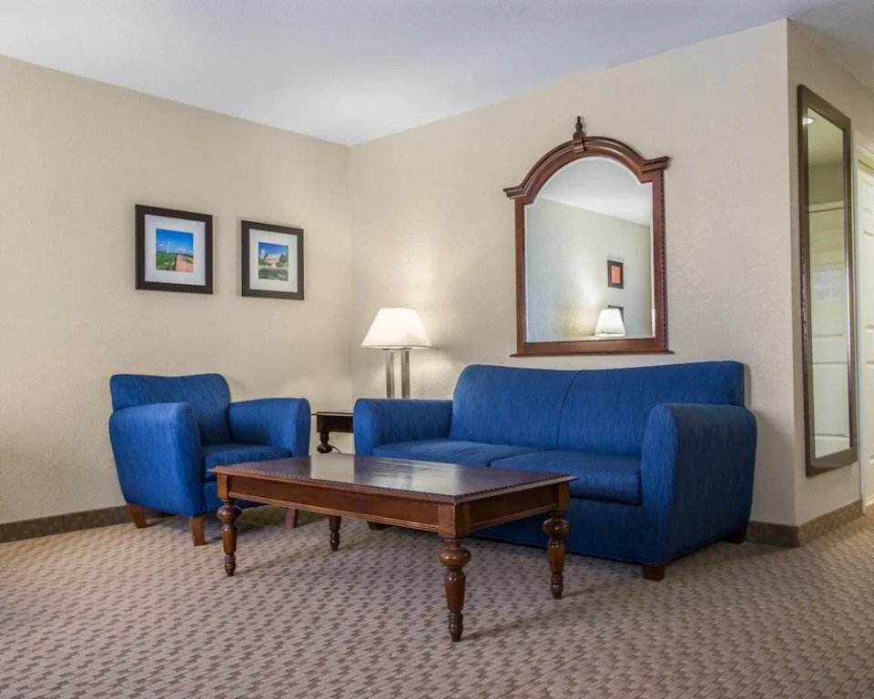 Quality Inn & Suites