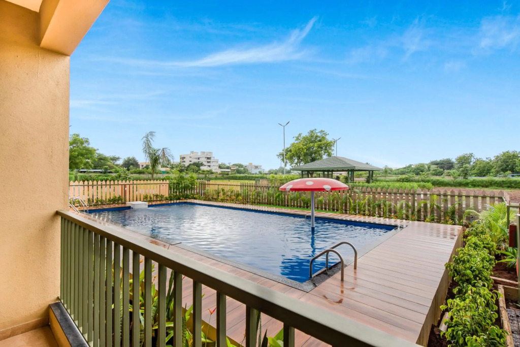 SaffronStays Amaltas, Nashik-10 Bedroom Pool Villa For Large Groups And Corporate Offsites