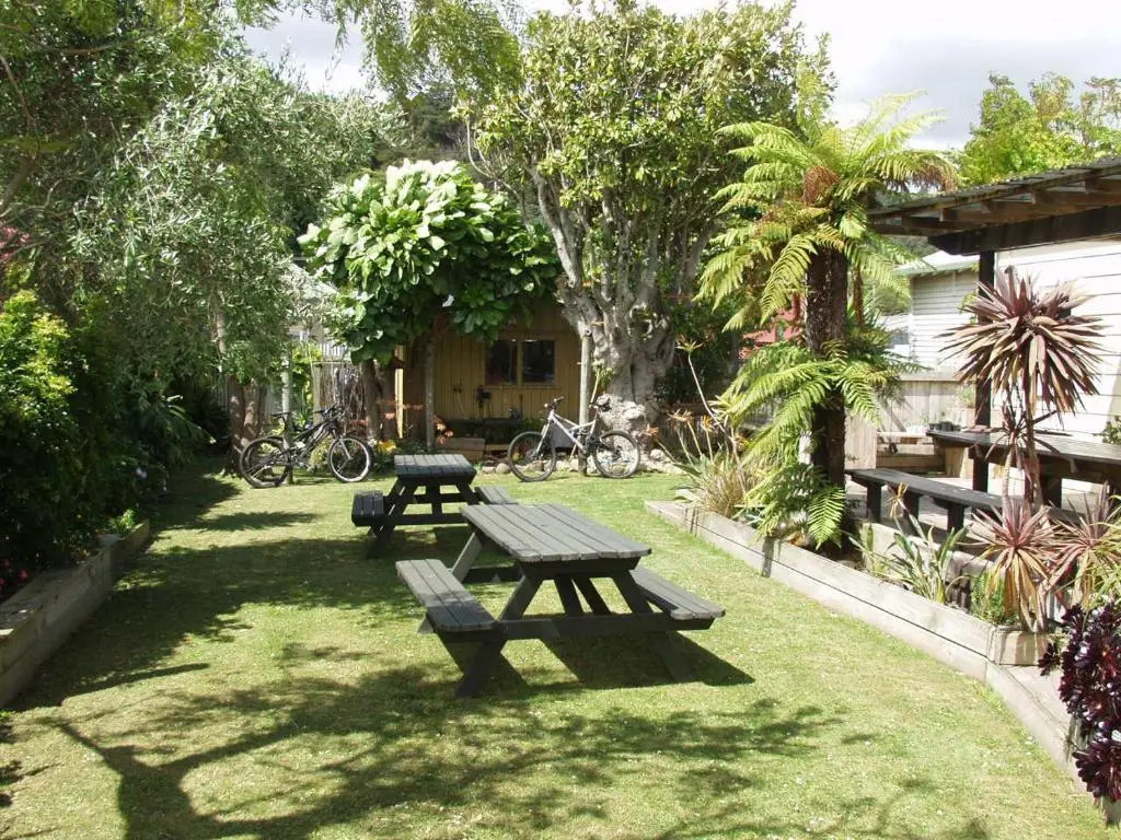 Lady Bowen Bed & Breakfast