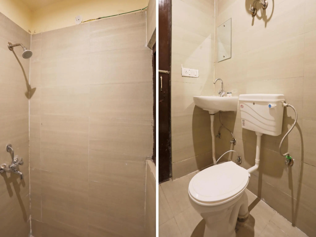OYO 45288 Hotel 2 Yaars