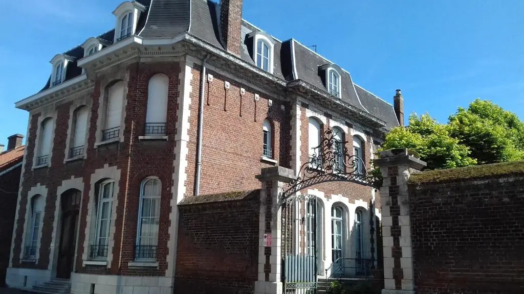Au coeur des remparts2, residence du château