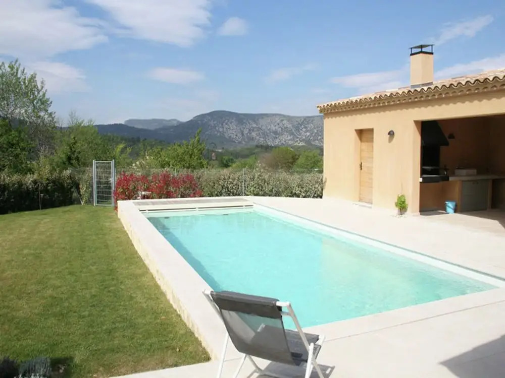 Villa in Malaucene Near Mount Ventoux