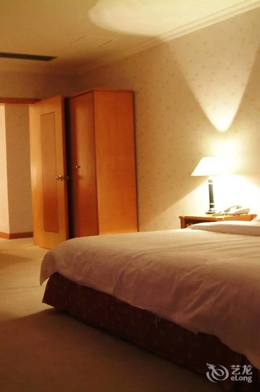 Baihua Hotel