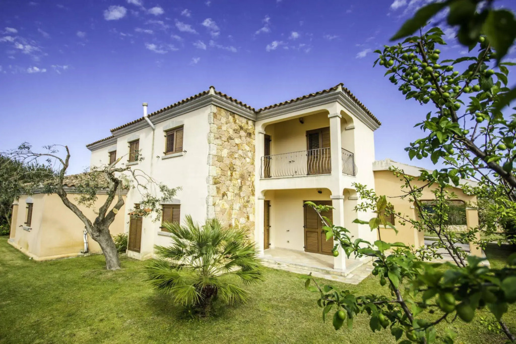Iris Houses
