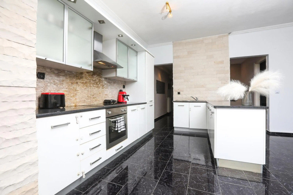 Luxury Apartments Christos
