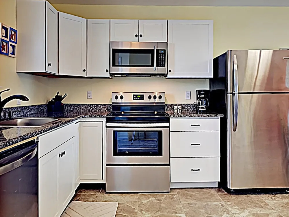 48 Sea Isle Village - One Bedroom Bungalow