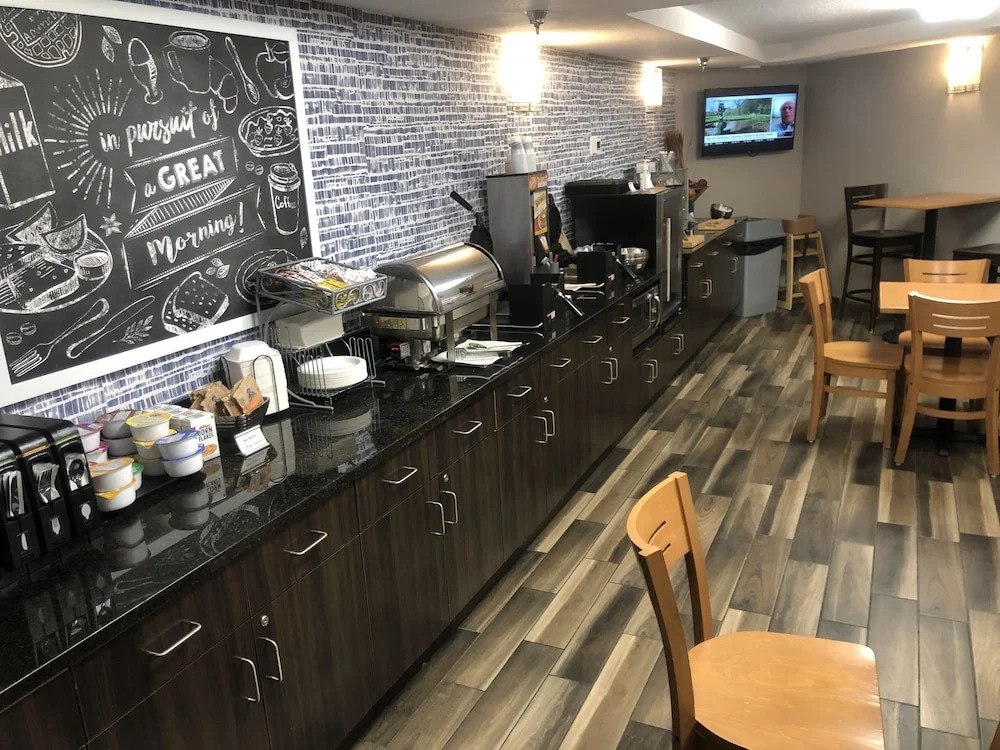 AmericInn by Wyndham Crookston U of M Crookston