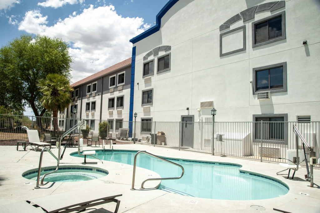 Holiday Inn Express Tucson-Airport by IHG