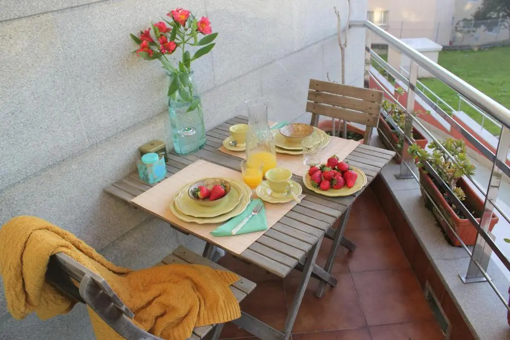 EXCLUSIVO APARTAMENTO EN SANXENXO CON PISCINA A UNOS 150 m DE LA PLAYA DE SILGAR