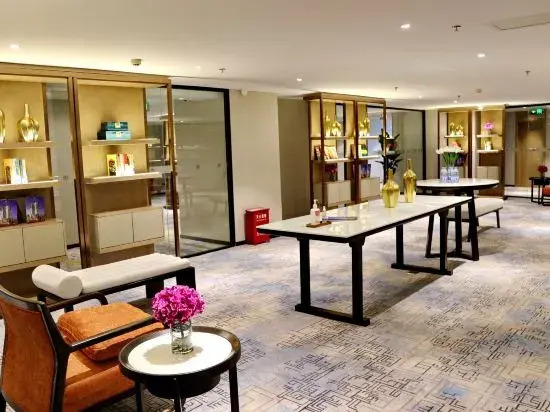 Zhuo Ruiyunrui Hotel